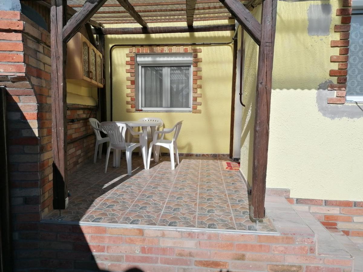 Marcius Vendeghaz Apartment Mohács Exterior foto